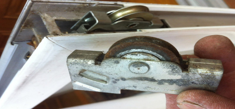 screen door roller repair in Moorpark